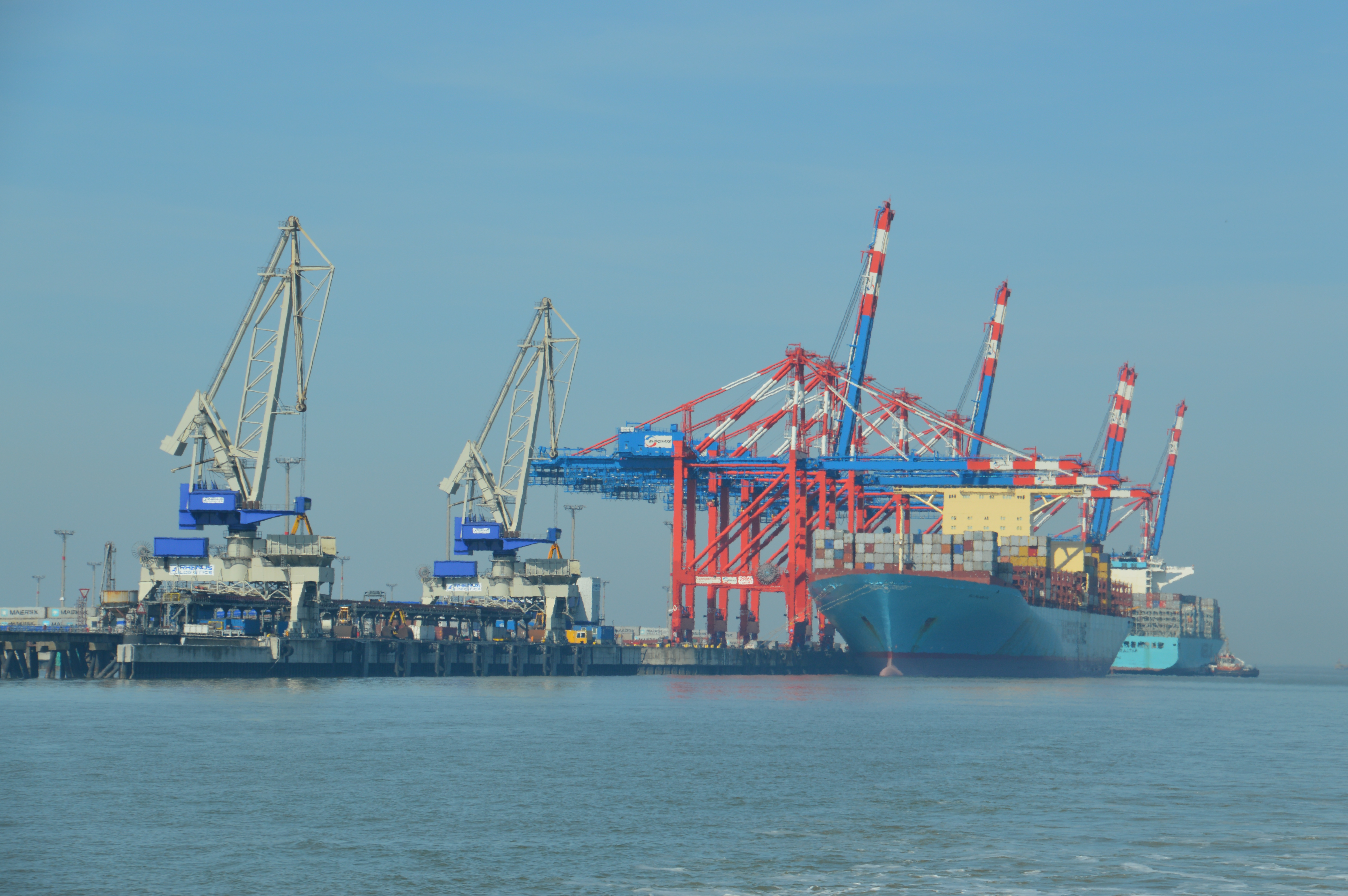 Impressionen aus Wilhelmshaven - Jade-Weser-Port